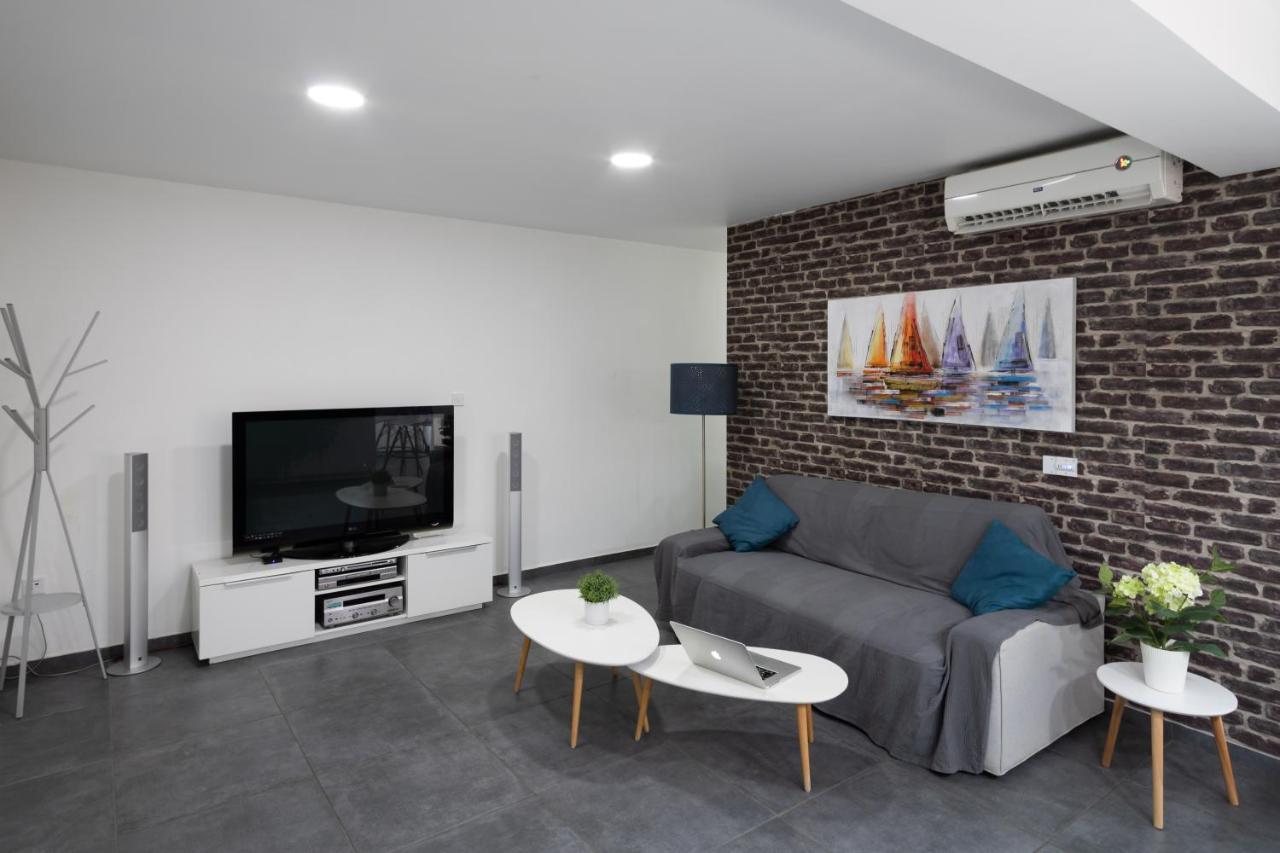 Poseidon Apartment By Michalis ไอยานาปา ภายนอก รูปภาพ